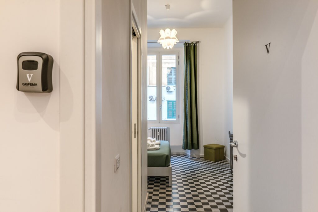 Camera Orazio V Roma - Stanza privata in B&B a Roma centro, perfetta per coppie o viaggi di lavoro.